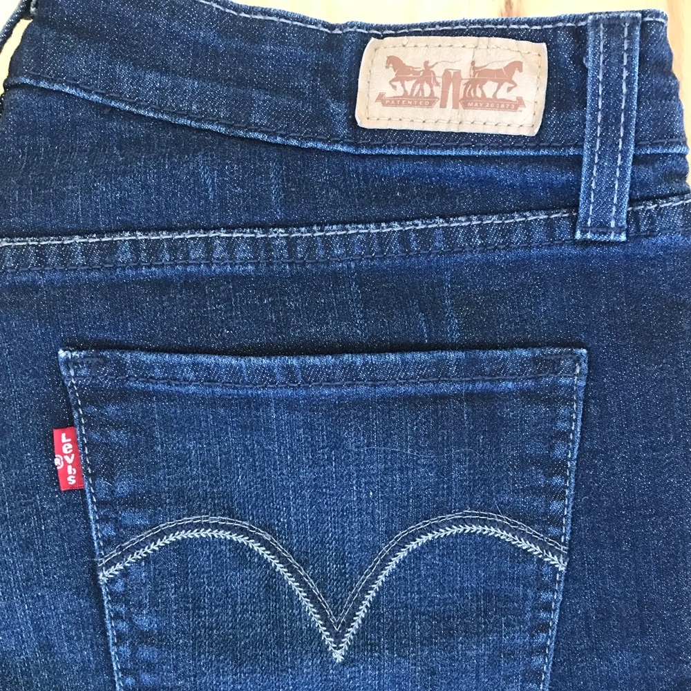 Levis mid rise skinny jeans